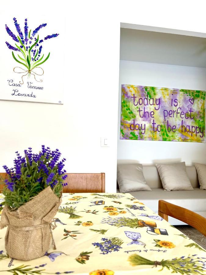 Casa Vacanze Lavanda Мантон Екстер'єр фото