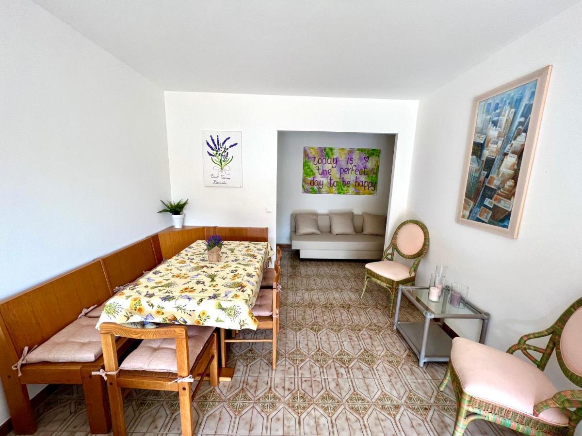 Casa Vacanze Lavanda Мантон Екстер'єр фото